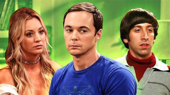 The Big Bang Theory actor Simon Helberg and his family splash around in
